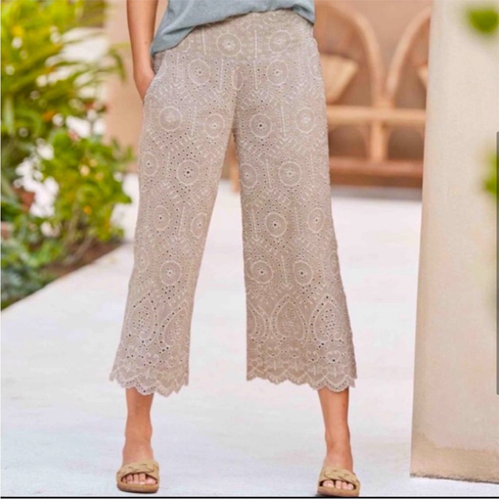 Sundance Eyelet Cropped Wide-Leg Pants in Light Taupe Size LP